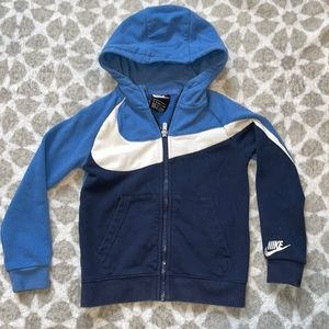4T Nike sweatshirt